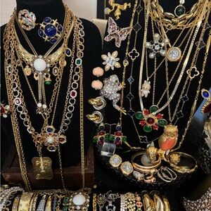 #20 jewelry item live sale